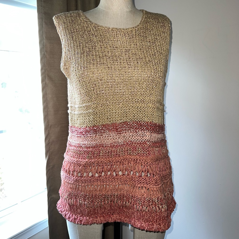 Josephine Chaus pink ombré crocheted tank size Large